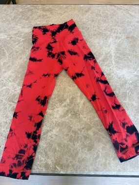 Lululemon tie dye leggings
